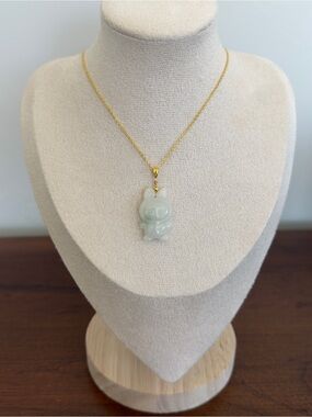 Certified Grade A Burma Jade Labu pendant Necklace.